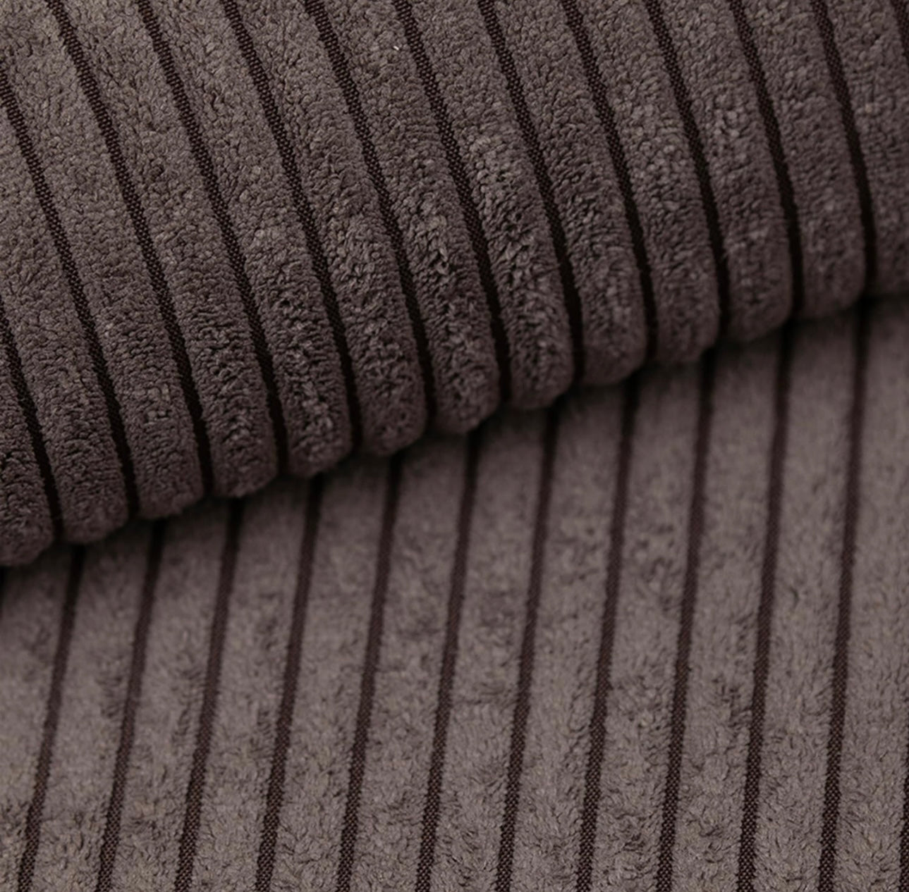 Exklusives Hundebett Dozzy Pouf Schokobraun – komfortabler Sofaplatz für Hund und Mensch