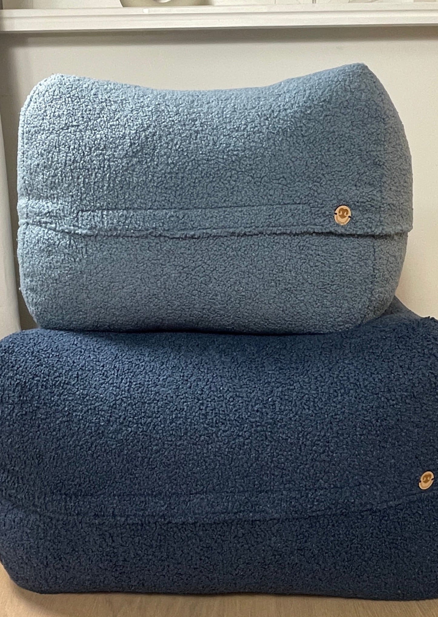 Dozzy Pouf – Teddystoff Dunkelblau