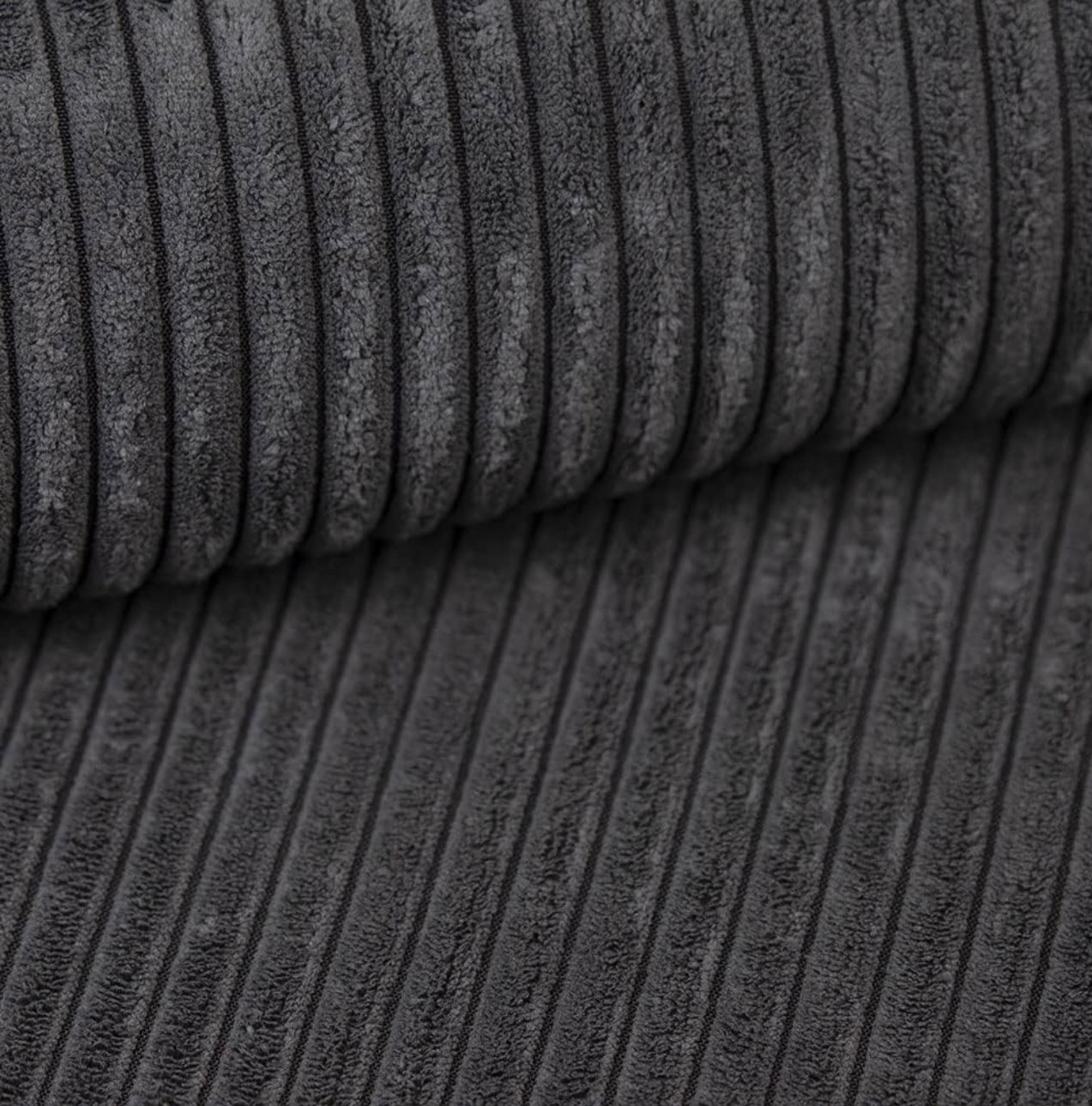 Exklusives Hundebett Dozzy Pouf Anthrazit – stilvolle Farbe, hochwertiger Stoff, handgemacht in Deutschland