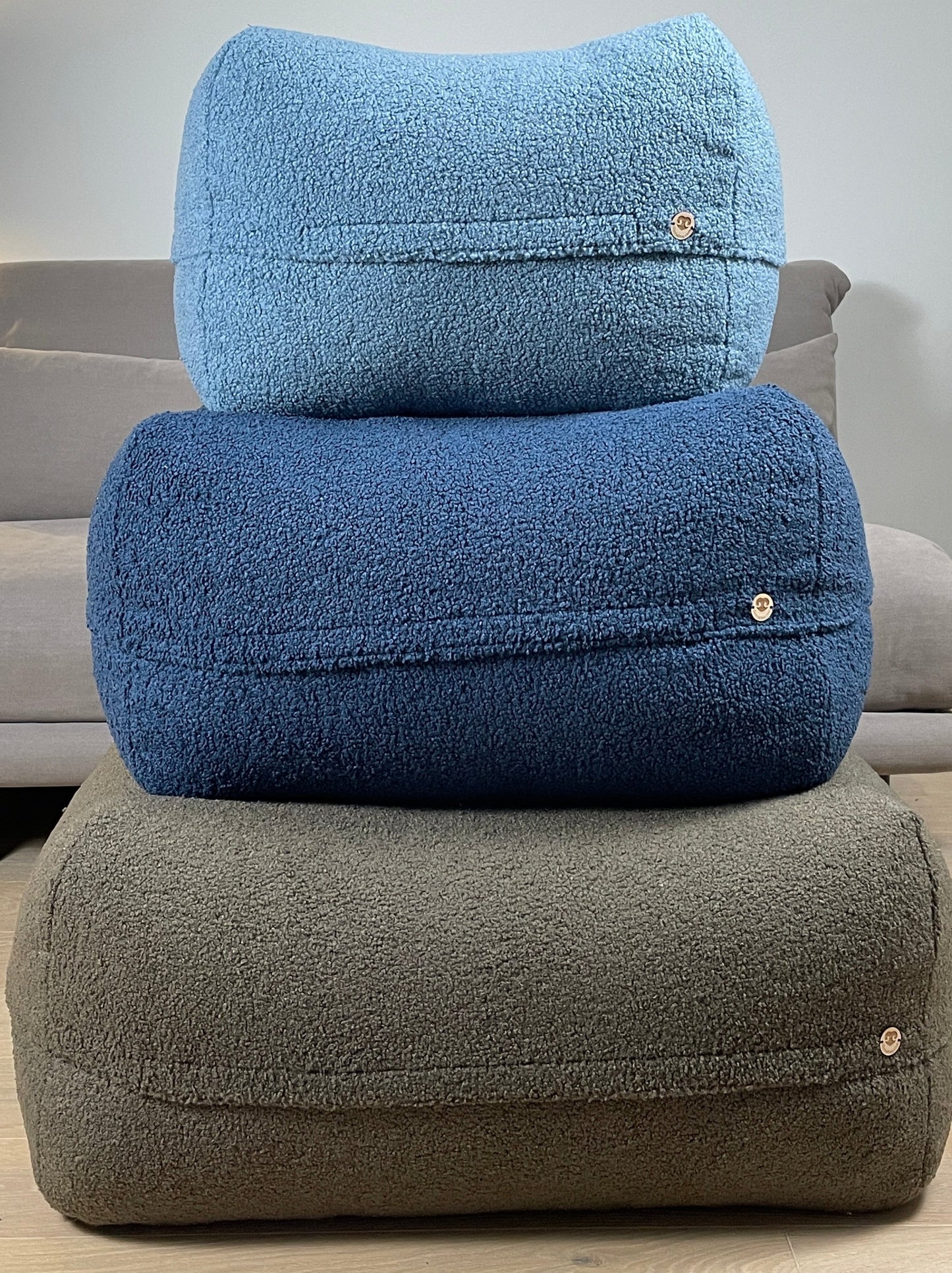 Dozzy Pouf – Teddystoff Dunkelblau
