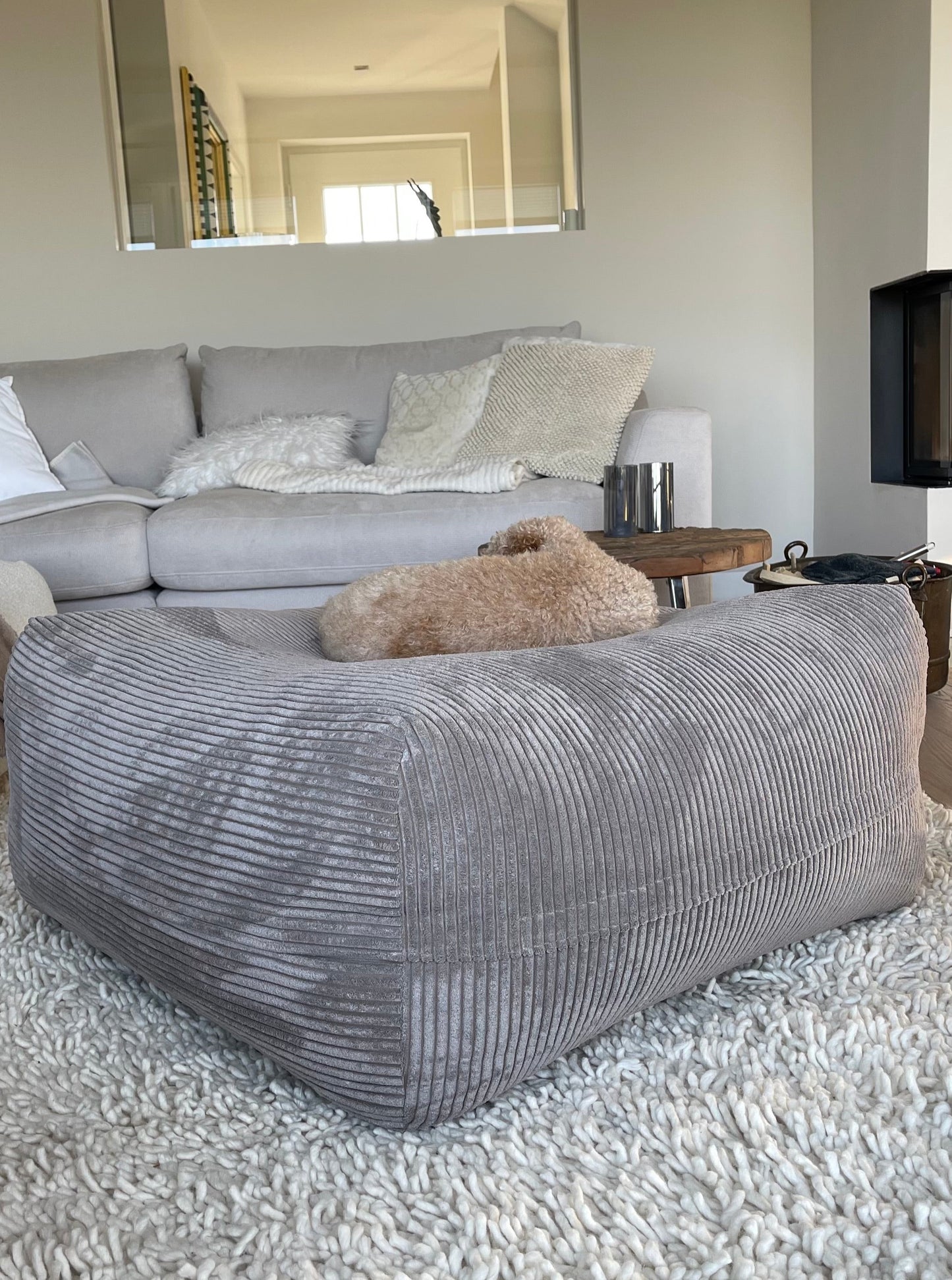 Dozzy Pouf – Breitcord Taupe