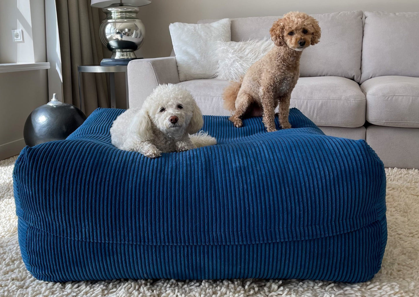 Dozzy Dog Bed – Breitcord Blau